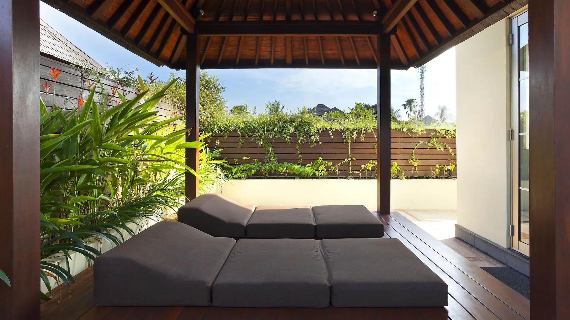 Sun Island Boutique Villas & Spa Seminyak Indonesia